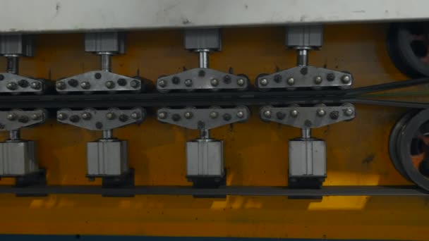 Details Zur Herstellung Von Elektrokabeln Kreativ Isoliermaschine Bei Der Arbeit — Stockvideo