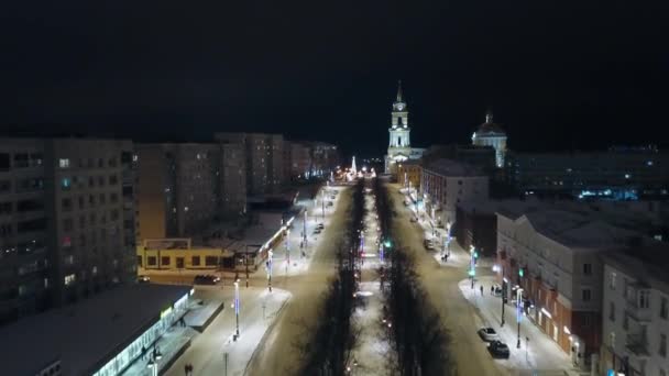 Noční Křižovatka Pohybem Aut Malém Městě Klip Letecký Pohled Městské — Stock video