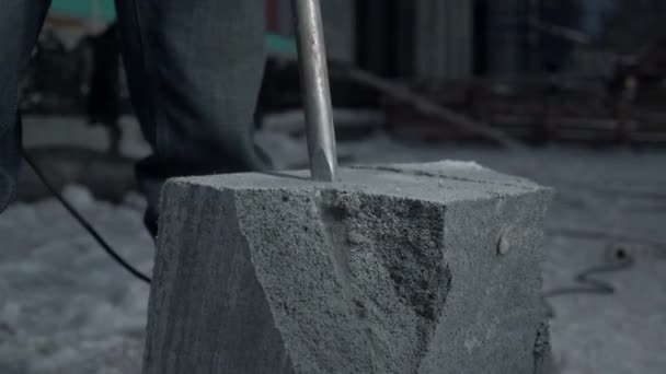 Gros Plan Forage Bloc Ciment Clip Travaux Industriels Sur Chantier — Video