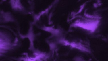 Parlayan yanardöner plazma desenli bir arka plan. Hareket. Siyah arkaplanda renkli sıvı plazma deseni. Plazma sıvısındaki desenler taşınıyor.