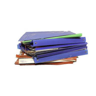 Etkili ofis organizasyonu ve proje yönetimi için ideal renkli dizin ve dosya yığını