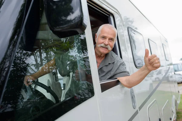 Portrait Senior Man Driving Van Ocean — Stock Photo, Image