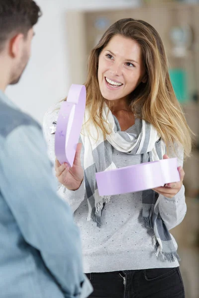 Man Surprising His Girlfriend Gift — Stock Photo, Image