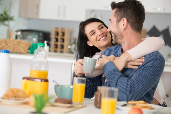 Happy Couple Eating Breakfast — Stock Photo, Image