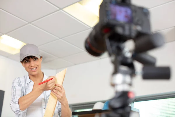 Young Female Repairman Recording Video Her Blog — Stock Photo, Image