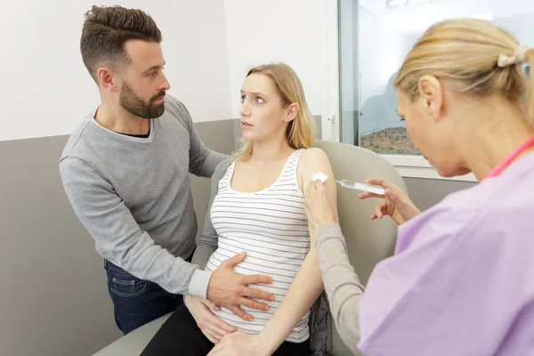 Pregnant Woman Visits Gynecologist Doctor Hospital — Stock Photo, Image