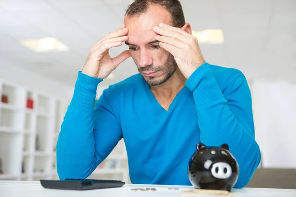 Man Stress Med Spargris Bank — Stockfoto