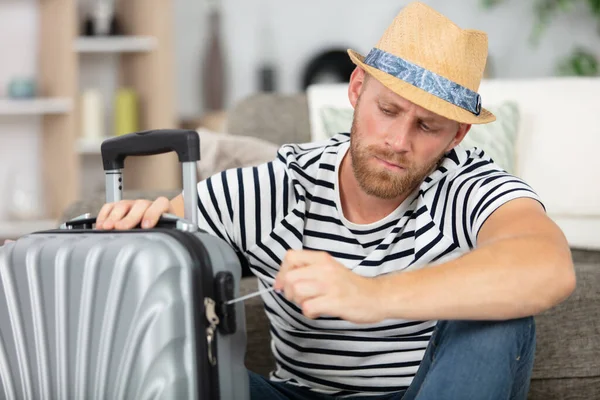 Young Man Having Problems His Suitcase — Stock Photo, Image