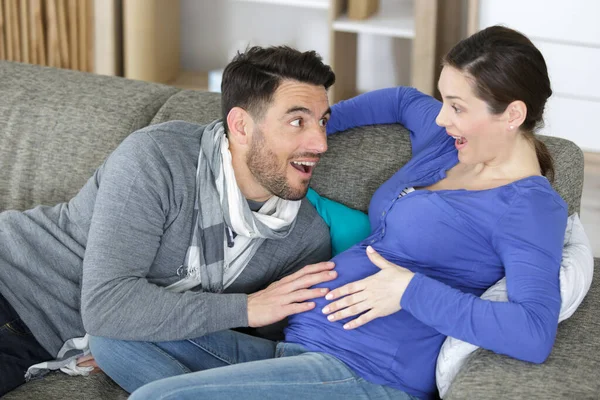 Happy Husband Pregnant Woman Expecting Birth — Stock Photo, Image