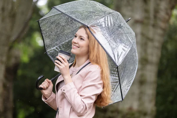 Woman Drinking Coffee Out Rain — Stock Photo, Image