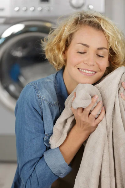 柔らかい新鮮な洗濯をし — ストック写真