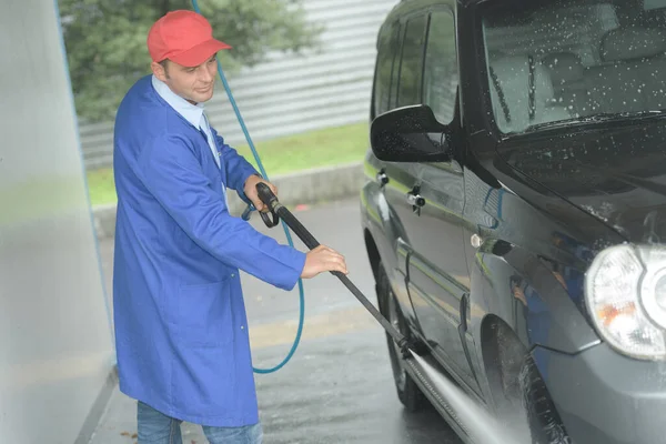 Man Wassen Van Een Auto Met Behulp Van Shampoo Carwash — Stockfoto