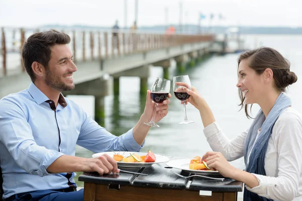 Limanda Romantik Bir Yemek — Stok fotoğraf