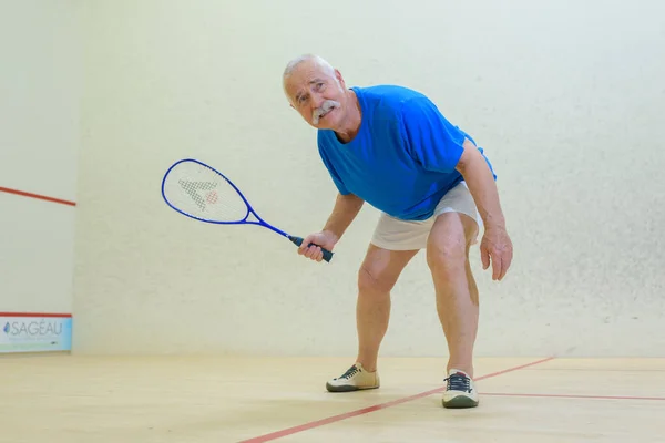 Jugador Tenis Senior Masculino Interiores — Foto de Stock