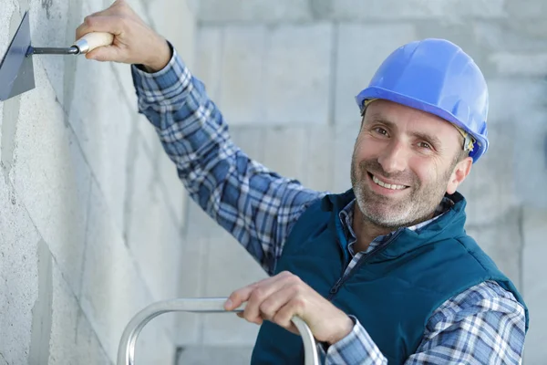 Man Bouwer Pleisterwerk Muren — Stockfoto