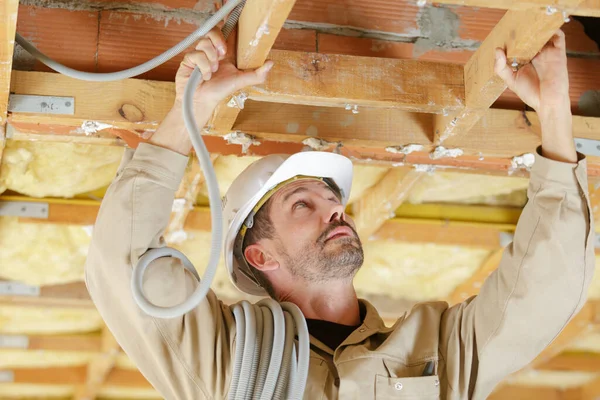 Electrical Worker Wiring Ceiling — Stock Photo, Image