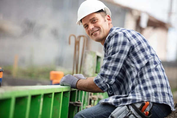 Bauarbeiter Arbeitet Fundamenten — Stockfoto