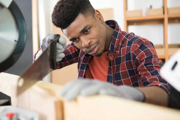 Man Cutting Huge Piece Wood — Stock Photo, Image