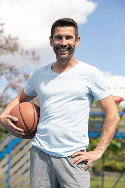Portret Van Een Basketbalspeler — Stockfoto