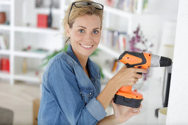 Woman Drill Her Hands — Stock Photo, Image