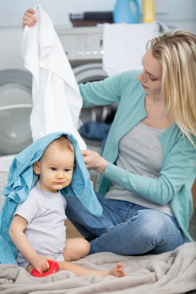 Happy Family Mother Baby Blue Towel — Stock Photo, Image