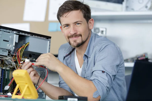 Electrician Checking — Stock Photo, Image