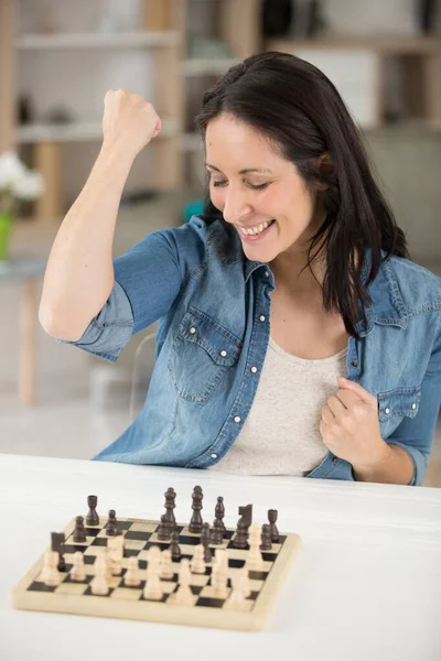 Smiling Woman Happy Chess Game — Stock Photo, Image