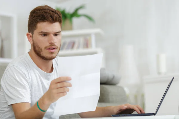 Young Man Reading Love Letter Laptop — Stock Photo, Image