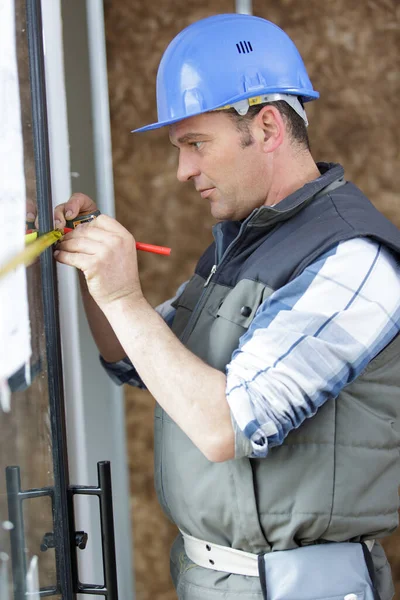 Service Man Installing Window Measure Tape — Stock Photo, Image