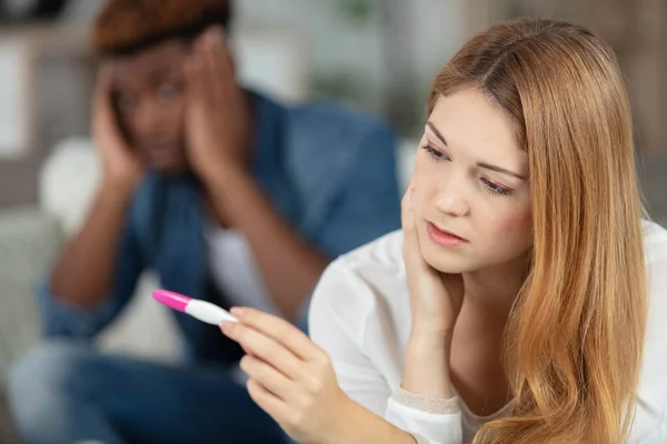 Couple Talking Dispute Pregnancy — Stock Photo, Image