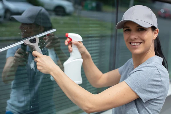 Happy Woman Washing Window Close — Stock Photo, Image