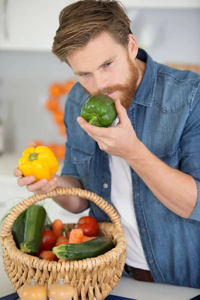 Young Man Dieting Healthy Eating Concept — Stock Photo, Image
