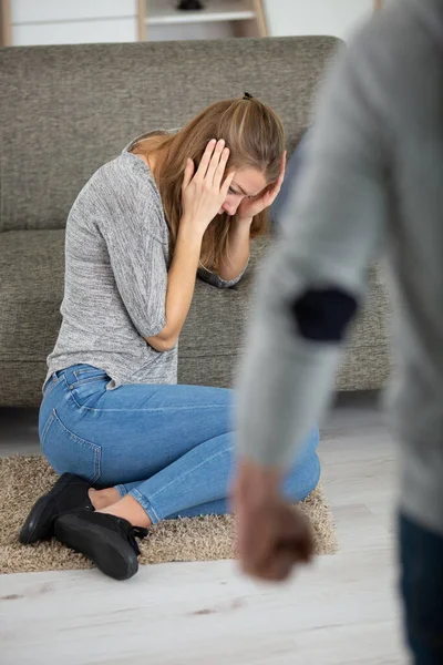 Violenza Domestica Alcolismo Abuso Concetto — Foto Stock