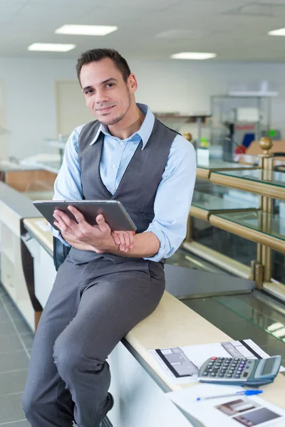 Portrait Young Man Using Tablet Factory — Stock Photo, Image