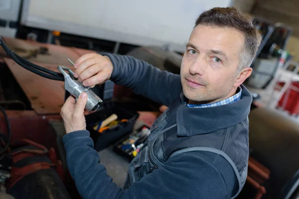Mécanicien Travail Dans Garage Réparation Automobile — Photo