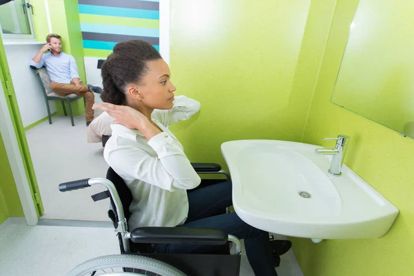 Disabled Lady Bathroom — Stock Photo, Image