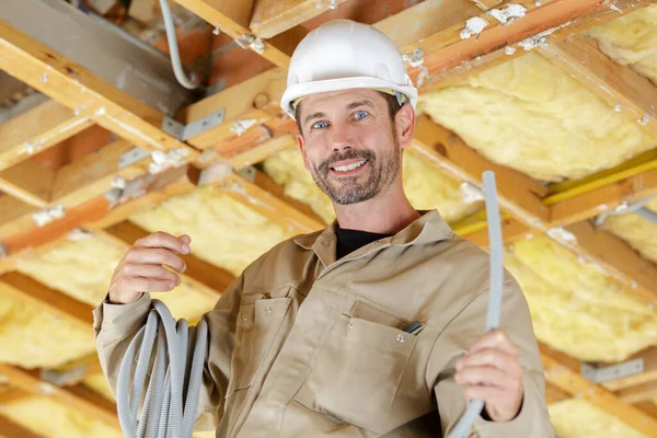 Hombre Constructor Trabajador Mirando Cámara —  Fotos de Stock