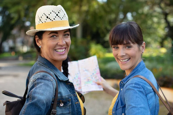 Two Charming Cheerful Women Touring — Stock Photo, Image