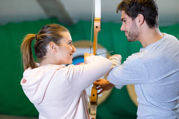 Man Woman Shooting Bows Practicing Archery — Stock Photo, Image