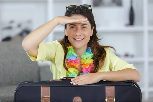 Woman Posing Back Suitcase — Stock Photo, Image