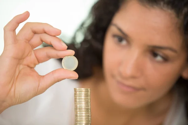 Woman Stacks Coins — Stock Photo, Image