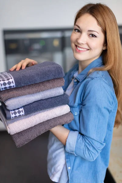 Beautiful Young Woman Smiling Ironing Clothes Home — Stock Photo, Image