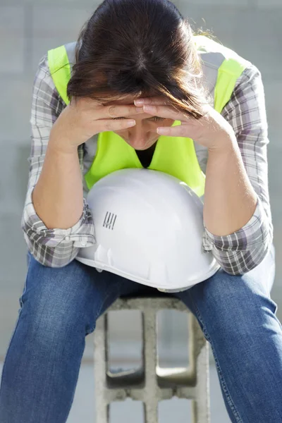 Stressad Ingenjör Byggnadsarbetare — Stockfoto