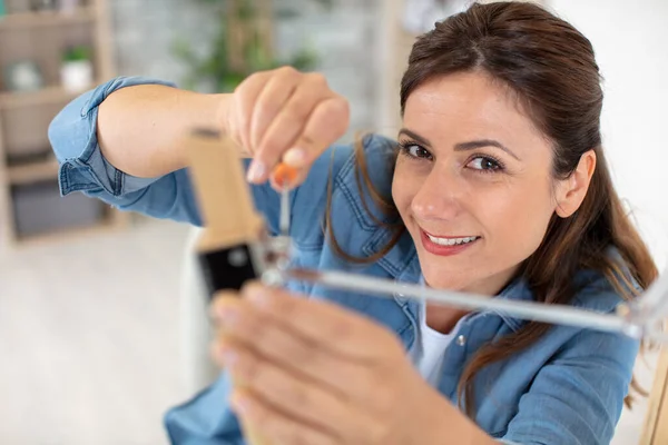 Young Smiling Woman Doing Diy Work Home — Stock Photo, Image