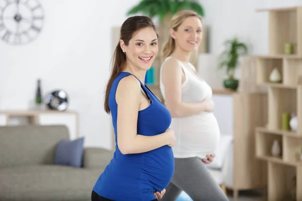 Embarazadas Haciendo Deporte Juntos —  Fotos de Stock