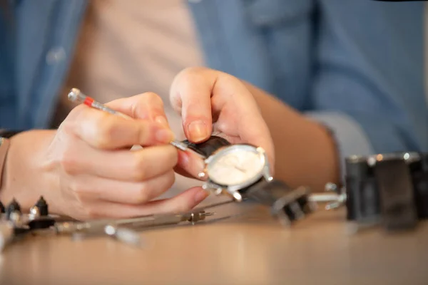 Cropped Image Watch Being Repaired Precision Screwdriver — Stock Photo, Image