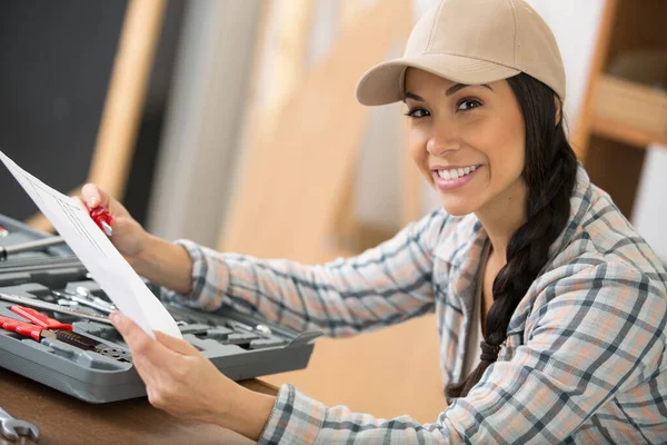 Worker Woman Smiling Camera — Stock Photo, Image