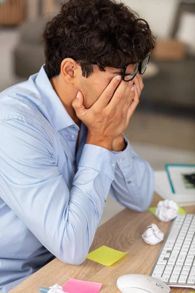 Stressed Businessman Desk Head His Hands — Stock Photo, Image