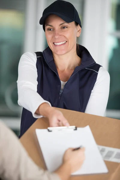 Happy Delivery Woman Smiling Camera — Stock Photo, Image