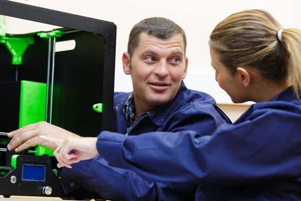 Technici Discussie Door Driedimensionale Printer — Stockfoto